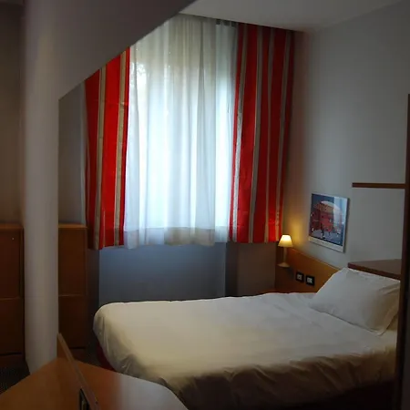 Отель Allegroitalia Espresso Darsena 3*